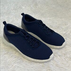 CLARKS, CLOUDSTEPPERS WOMENS SIZE 11 Navy Blue